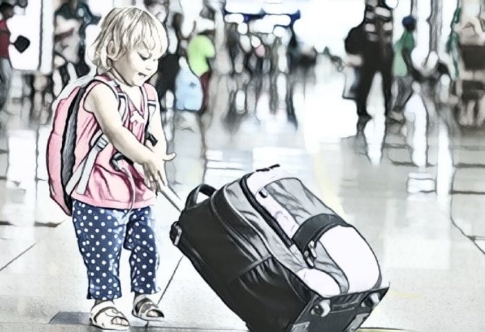 Запрет на выезд ребенка за границу: уехать нельзя, остаться?